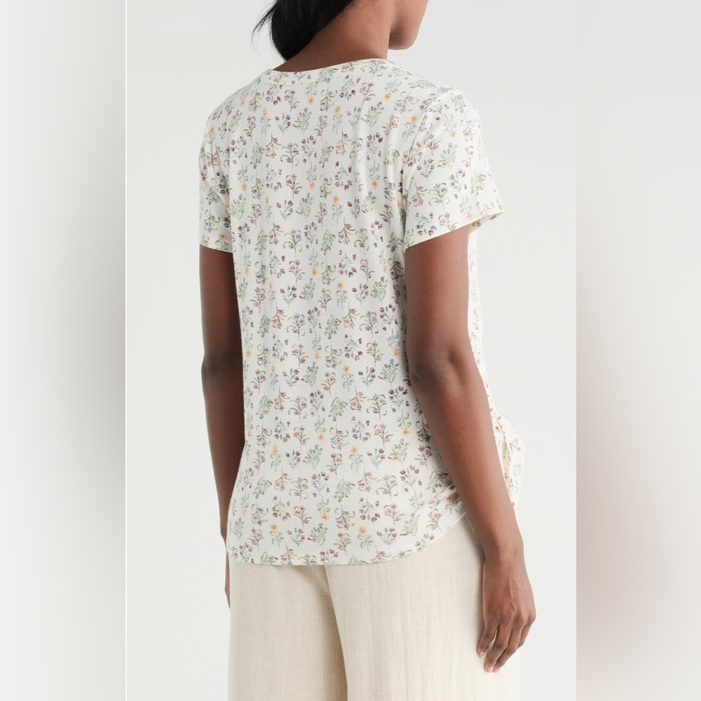 NEW…Bobeau Floral Tie-Hem Short Sleeve Top - Picture 2 of 5